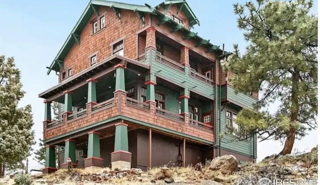 The Eight Pines Mountain Home at Red Feather Lakes