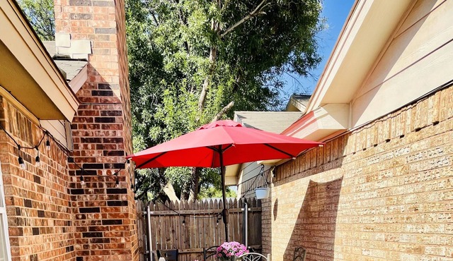 The Electric Townhome * 3bed/2bath