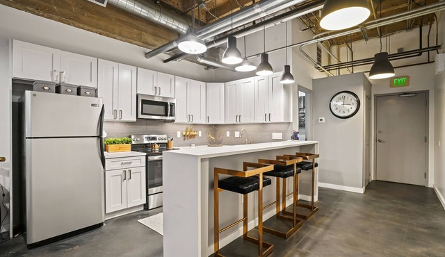 The Elegant Loft