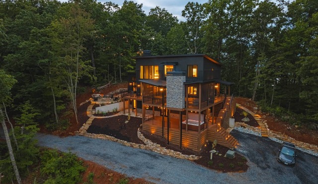 The Ellewood, A Modern Mountain Chalet