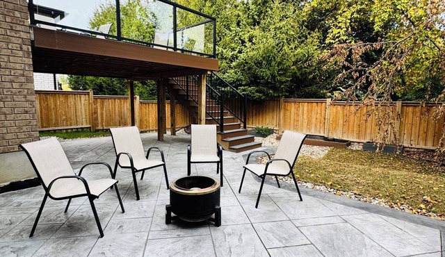 The Elmira Modern - A Place to Relax and Enjoy