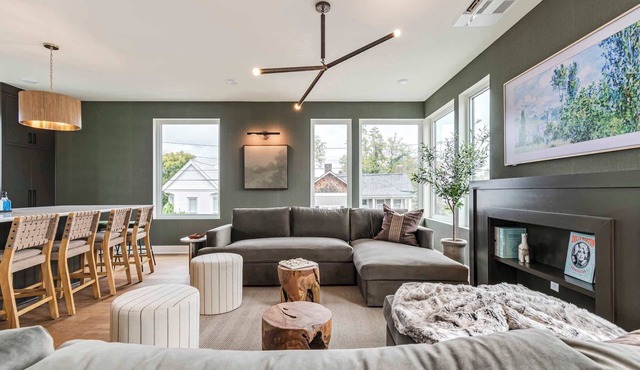 The Elmwood & Ashford 8BR WeHo + Rooftops