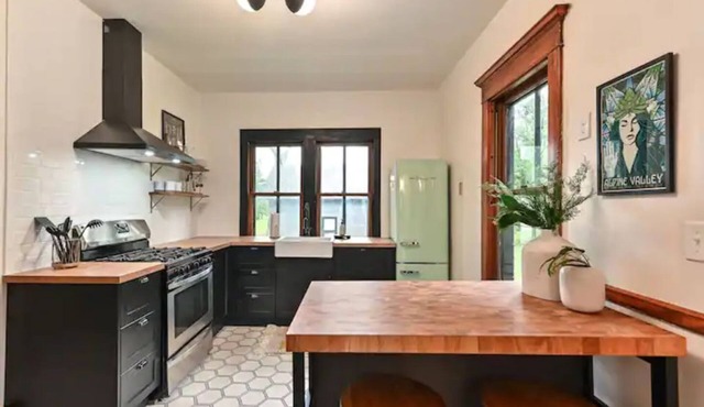 The Elmwood - Updated Historic Home in Village of East Troy