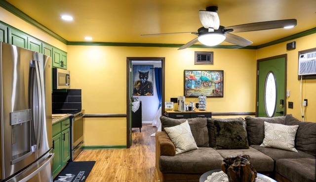 The Emerald Den 2BR Near Ft. Jackson & USC ~ Pet Friendly