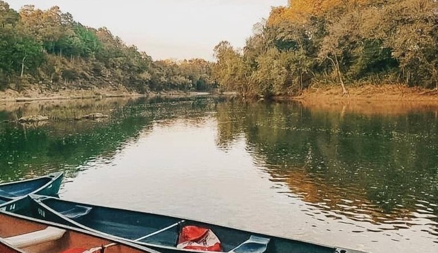 The Enchanted — A Quiet Riverside Retreat in the Heart of the Ouachita