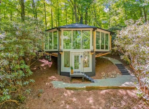 The Enchanted Nook- Romantic Retreat