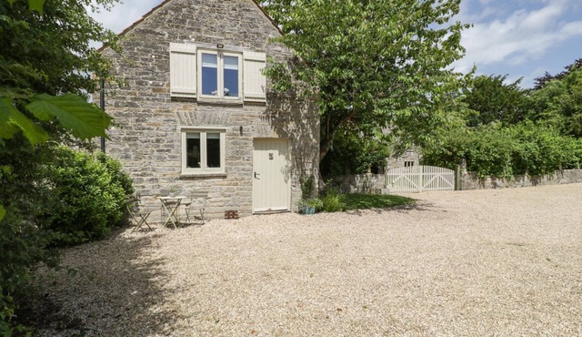 THE END, pet friendly, character holiday cottage in Langport