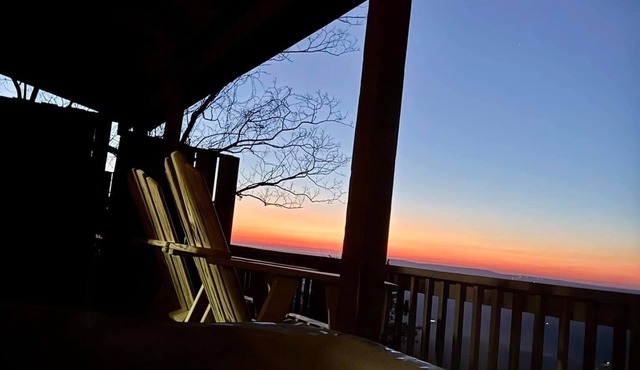 The Escape-newly remodeled w/amazing views