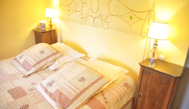 The Estiu: pou cottage 4 to 6 people with private outdoor jacuzzi