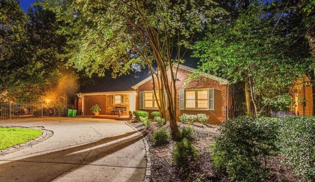 The Estate at Emory, CDC, 7 Bedrooms, Sleeps 16