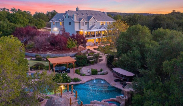 The Estate at Oak Hollow, The Premier vacation rental in The Temecula Valley