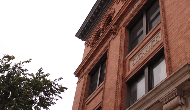 The Exchange 21 | Historic Bldg, 1 Bed, Dwntwn