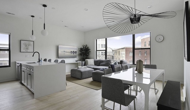 The Exclusive- 7 Bed, 6 Bath Retreat