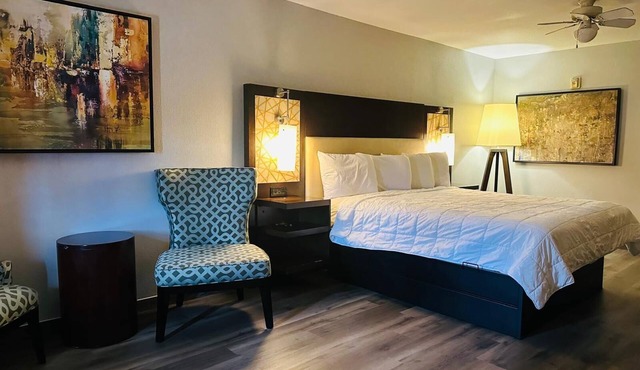 The Executive Inn & Suites