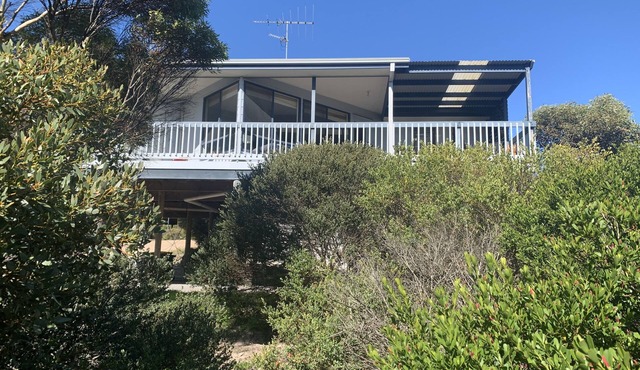 The Eyrie - coastal retreat