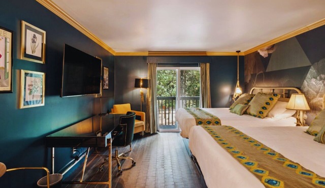 The Fainting Couch Boutique Hotel