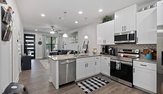 The Fairway Flat – Lake Life Meets Golf Life