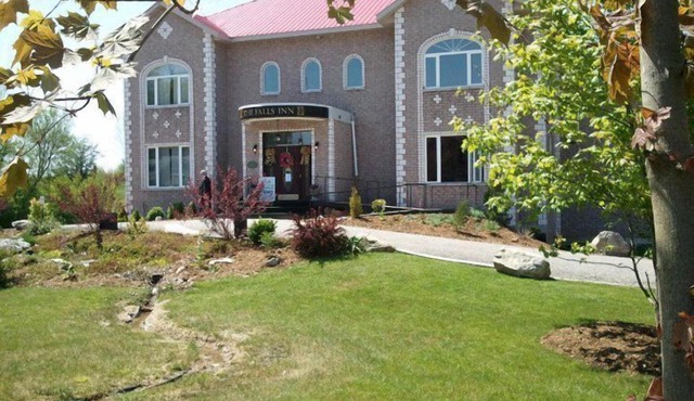 The Falls Inn - Walters Falls