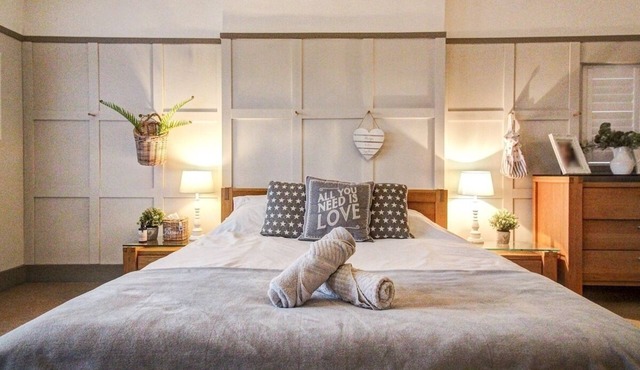 The Family Getaway - By Cheshire Escapes