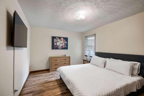 The Family Nook - Home for 8