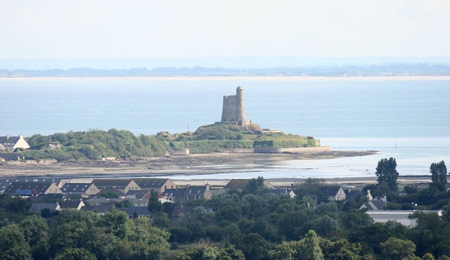 the family perched house (not terraced)