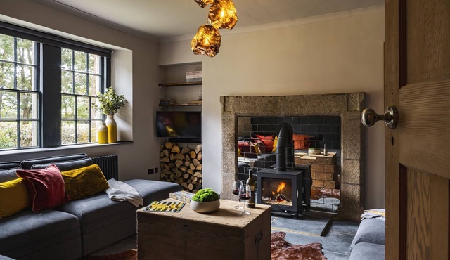 The Farm House at Bogee Farm - sleeps 8 guests in 4 bedrooms