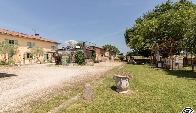 The Farm - PONLAT TAILLEBOURG