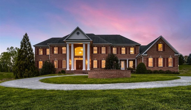 The Farm's Luxury Timberpark Pool Estate