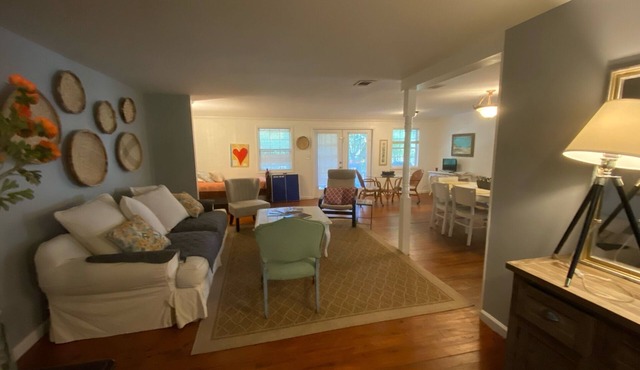 The Farm! Spacious 5 acres and a pond to Explore! 30 minute drive from the Beach