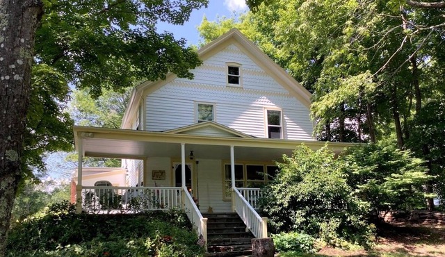 The Farmehouse at Firefly Run
