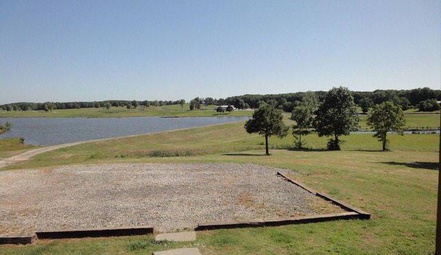 The Farmhouse At Coolwater Farm - Great for large groups and family outings