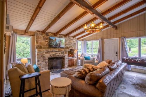 The Farmhouse at Doe Creek