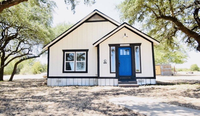 The Farmhouse at Ollie Oaks - Magnolia Gristmill Area