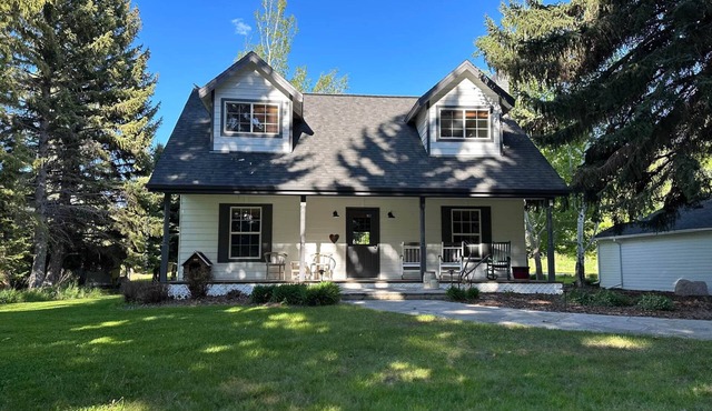 The Farmhouse at Oniya Ranch