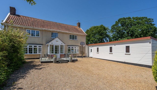 The Farmhouse | East Ruston Cottages
