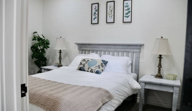 The Farmhouse - Fiber Wi-Fi/Cozy n' Pet Friendly