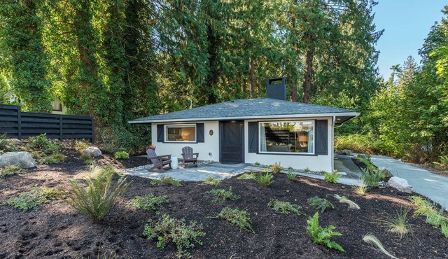 The Fern – Peaceful Escape on Camano Island with Beach Access