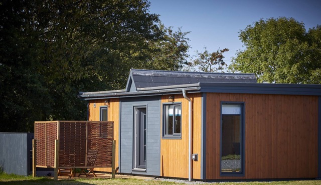 THE FEZ, pet friendly, character holiday cottage in Burton Pidsea