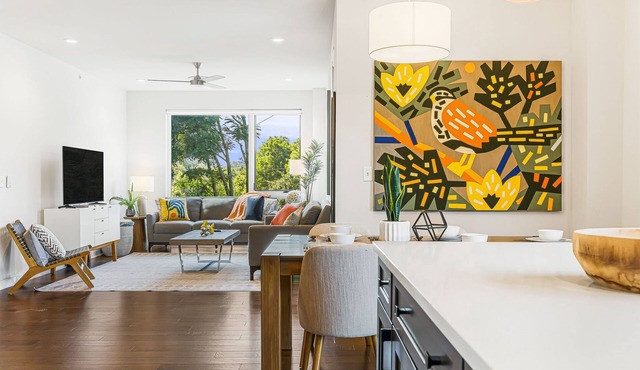 The Finch - 2 bedroom condo w/Elevator, Roof deck, WiFi in enchanting Asheville