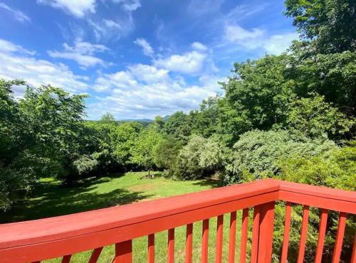 The Firefly Lodge at Shenandoah