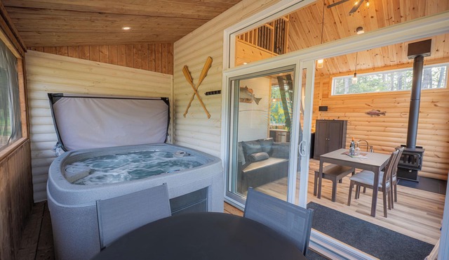 The fisherman's camp - By the water!