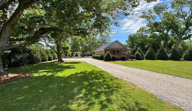 The Fishermans Paradise with 45' Boat Slip in Beaufort