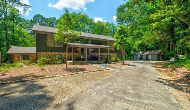 The Flagship Executive Estate. A 3BR/3BA premier oasis on 11 private acres. Minutes to Piedmont Hospital & Film Studios. Gourmet kitchen, private lake fishing & 5-star seclusion. Perfect for MTR & professional stays.