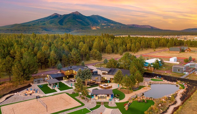 The Flagstaff Retreat | Hot Tub | Game Room | Sauna | Sleeps 26