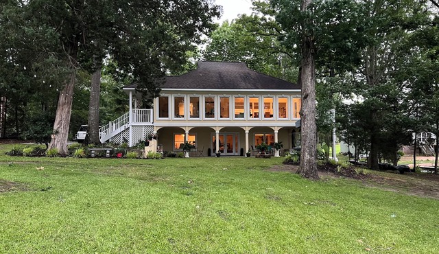 The Flamingo House at Lake Murray. 3 Bed 2 Bath with Private Dock. Sleeps 8.