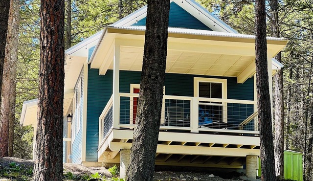 The Flathead at Elk Ridge Village cabin 201B with views of Flathead Lake