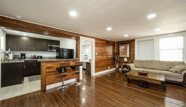 The Fleming Suite | 1 bedroom condo w/shared pool