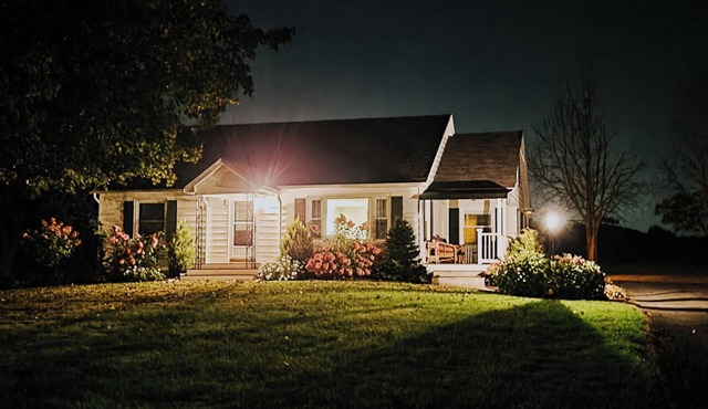 The Folk Soul - Your charming 2-bedroom Skaneateles get-away