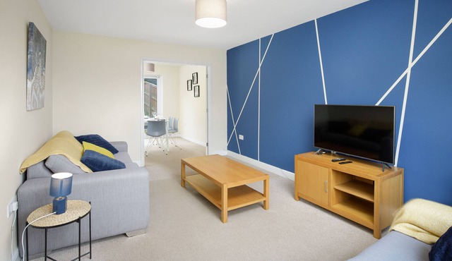 The Follywood - Decadent, spacious four bedroom property Chorley