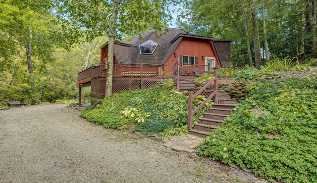 The Ford: Madison Wine Country Retreat 17 Acres + Waterfall + Riverfront